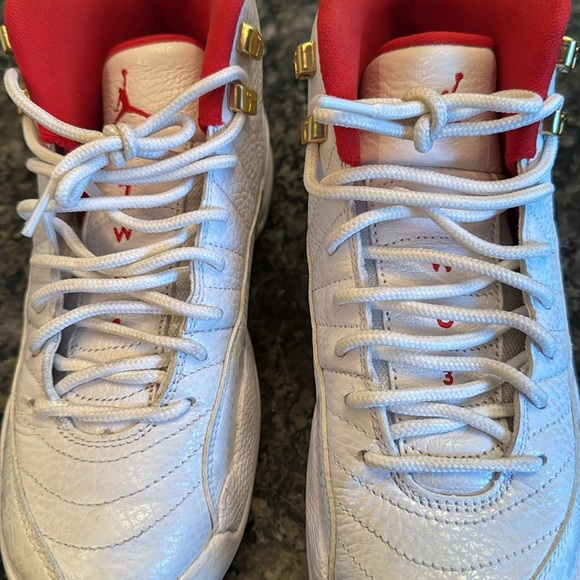 Air Jordan 12 Retro jumpman Two Trey EUC 5.5Y - Picture 16 of 17